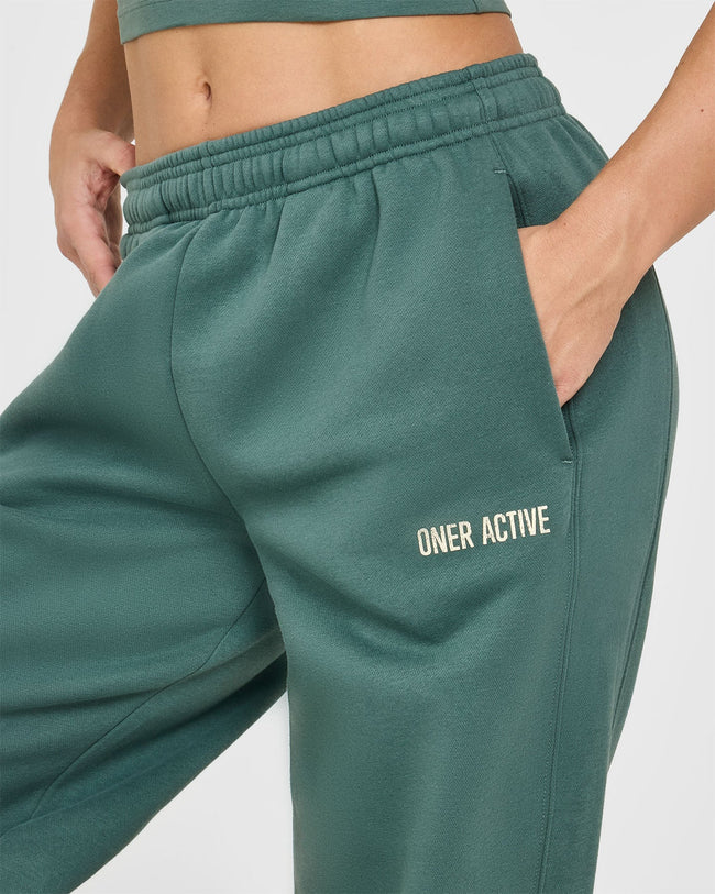 Foundations Jogger With Printed Graphic | Iced Green