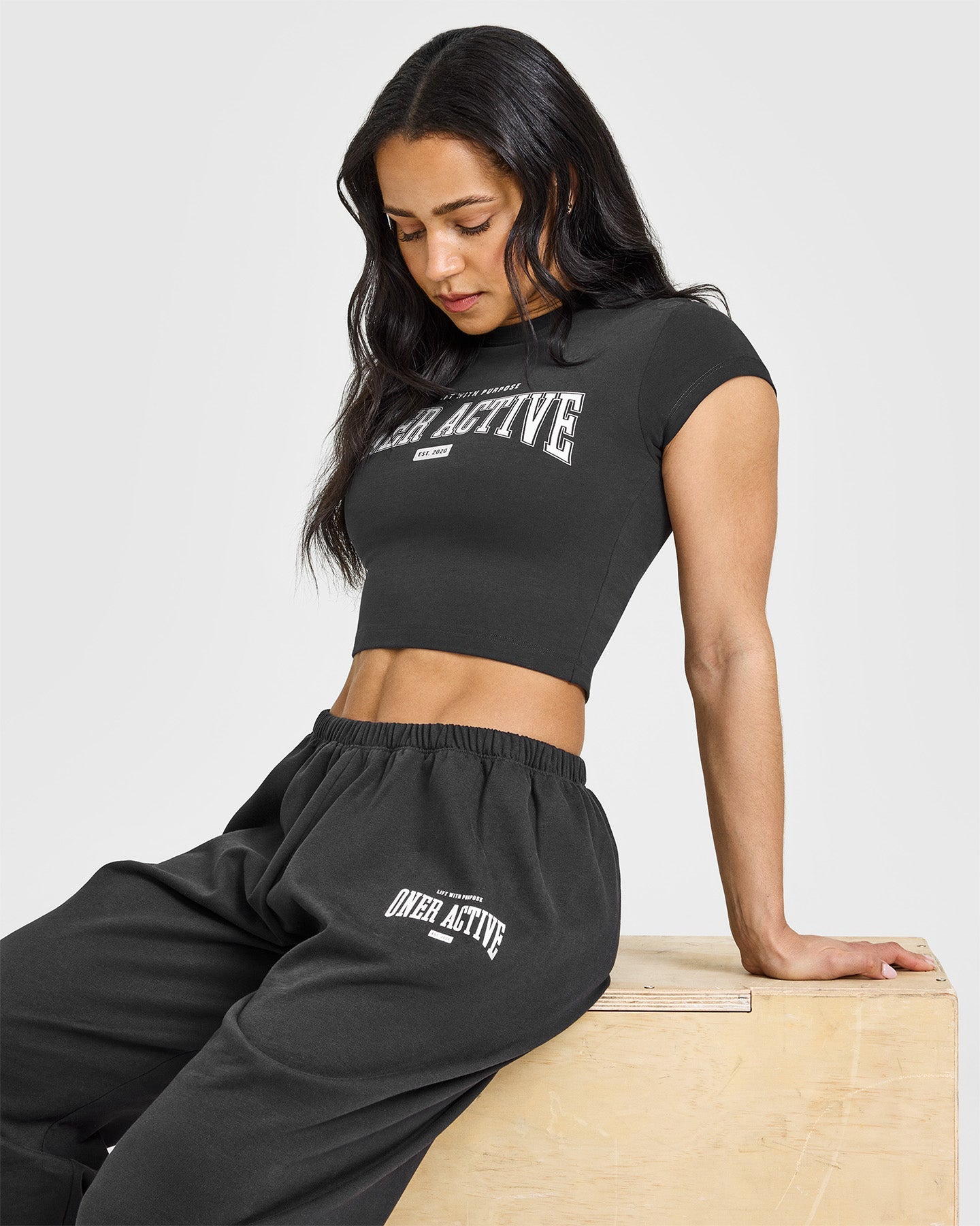 Lightweight Jogger With Athletic Graphic | Soft Black