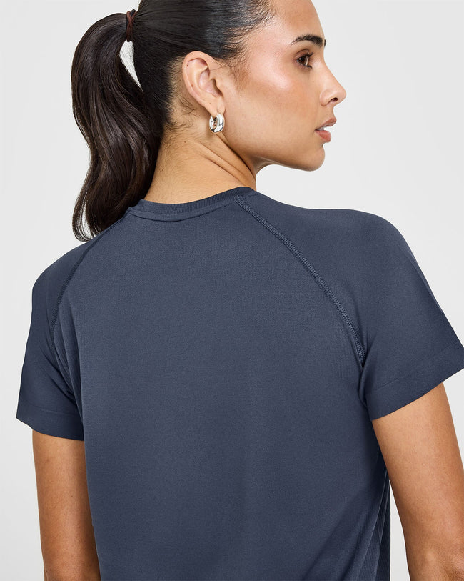 Go To Seamless Loose Top | True Blue