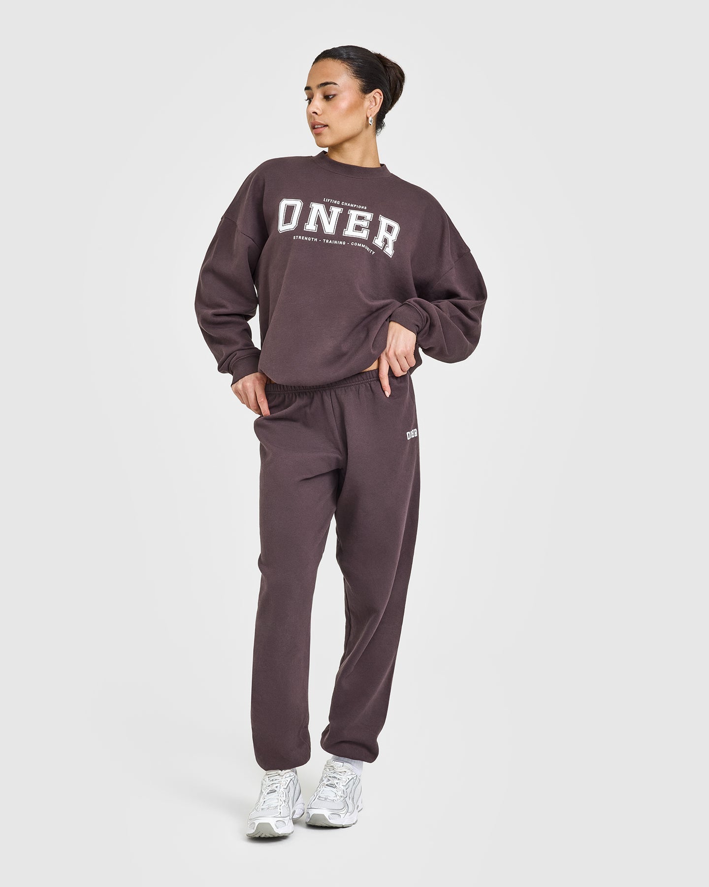 Mid Weight Sweatshirt With Printed Logo | Umber Brown