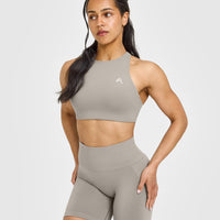 EasyLift™ High Neck Sports Bra | Warm Sand