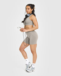 EasyLift™ High Neck Sports Bra | Warm Sand