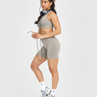 EasyLift™ High Neck Sports Bra | Warm Sand