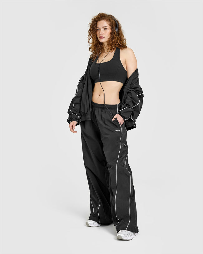 Mellow™ Rib Square Neck Bra | Soft Black