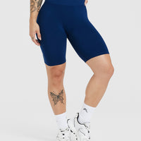 Effortless Seamless Cycling Shorts with White Logo | Midnight