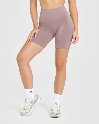Effortless Seamless Shorts with White Logo | Dusty Purple
