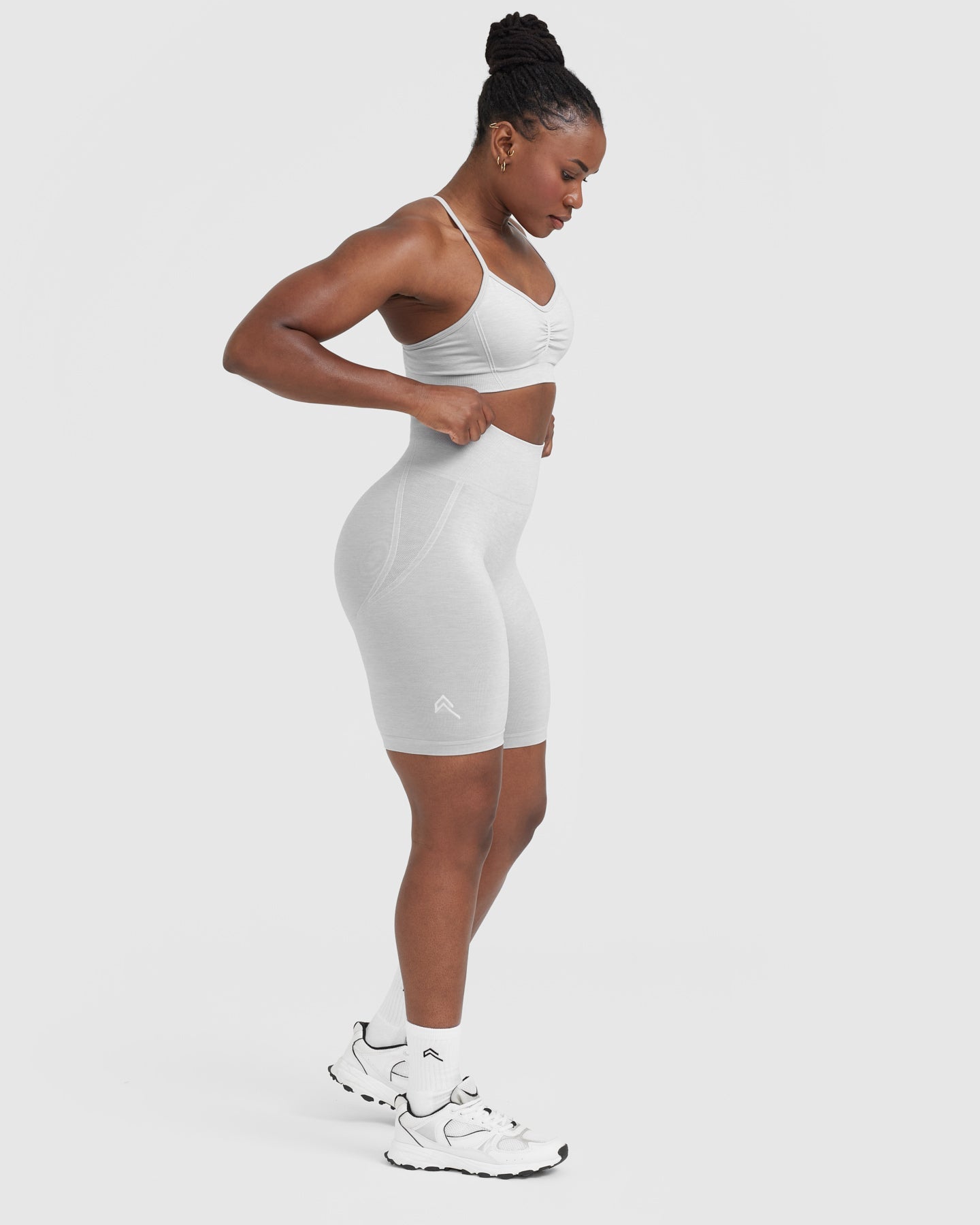 Effortless Seamless Cycling Shorts with White Logo | Grey Marl