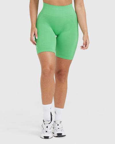 Effortless Seamless Cycling Shorts with White Logo | Jade