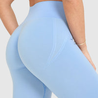 Effortless Seamless Leggings with White Logo | Powdered Blue