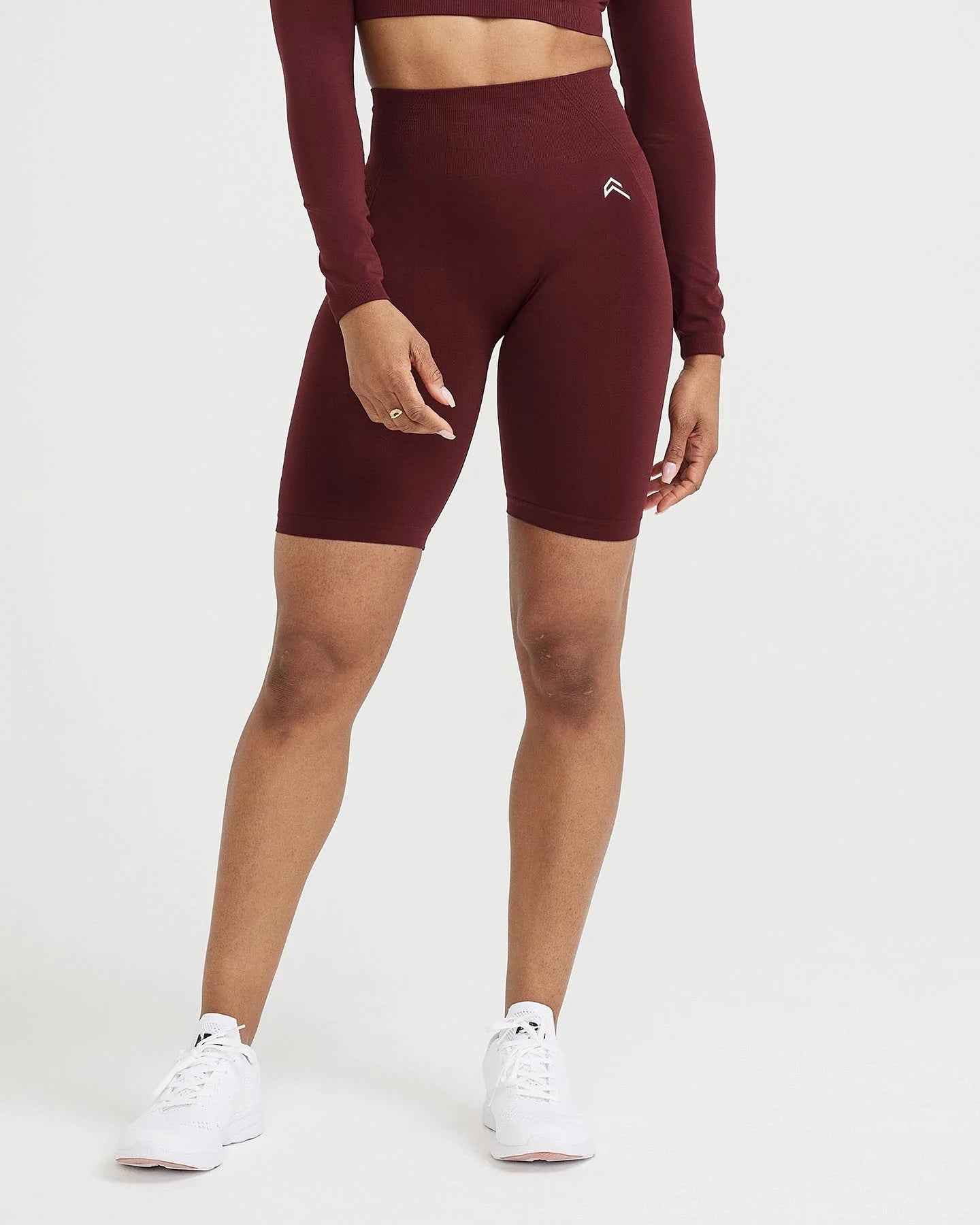 Effortless Seamless Cycling Shorts with White Logo | Rosewood