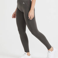 Effortless Seamless Leggings with White Logo | Deep Taupe