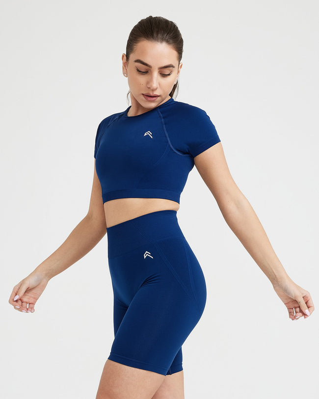 Effortless Seamless Short Sleeve Crop Top with White Logo | Midnight