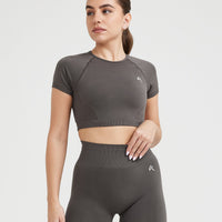 Effortless Seamless Short Sleeve Crop Top with White Logo | Deep Taupe