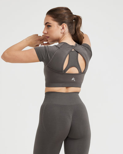 Effortless Seamless Short Sleeve Crop Top with White Logo | Deep Taupe