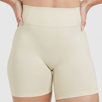 Timeless High Waisted Shorts 6" | Vanilla