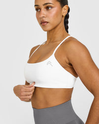 EasyLift™ Strappy Sports Bra | White