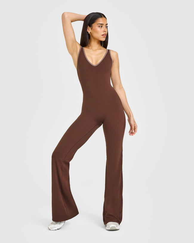 SoftMotion™ Contrast Scoop Back Flared All in One with White Logo | Espresso Brown