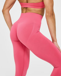 EffortlessLift™ Seamless Leggings with White Logo | Velvet Pink