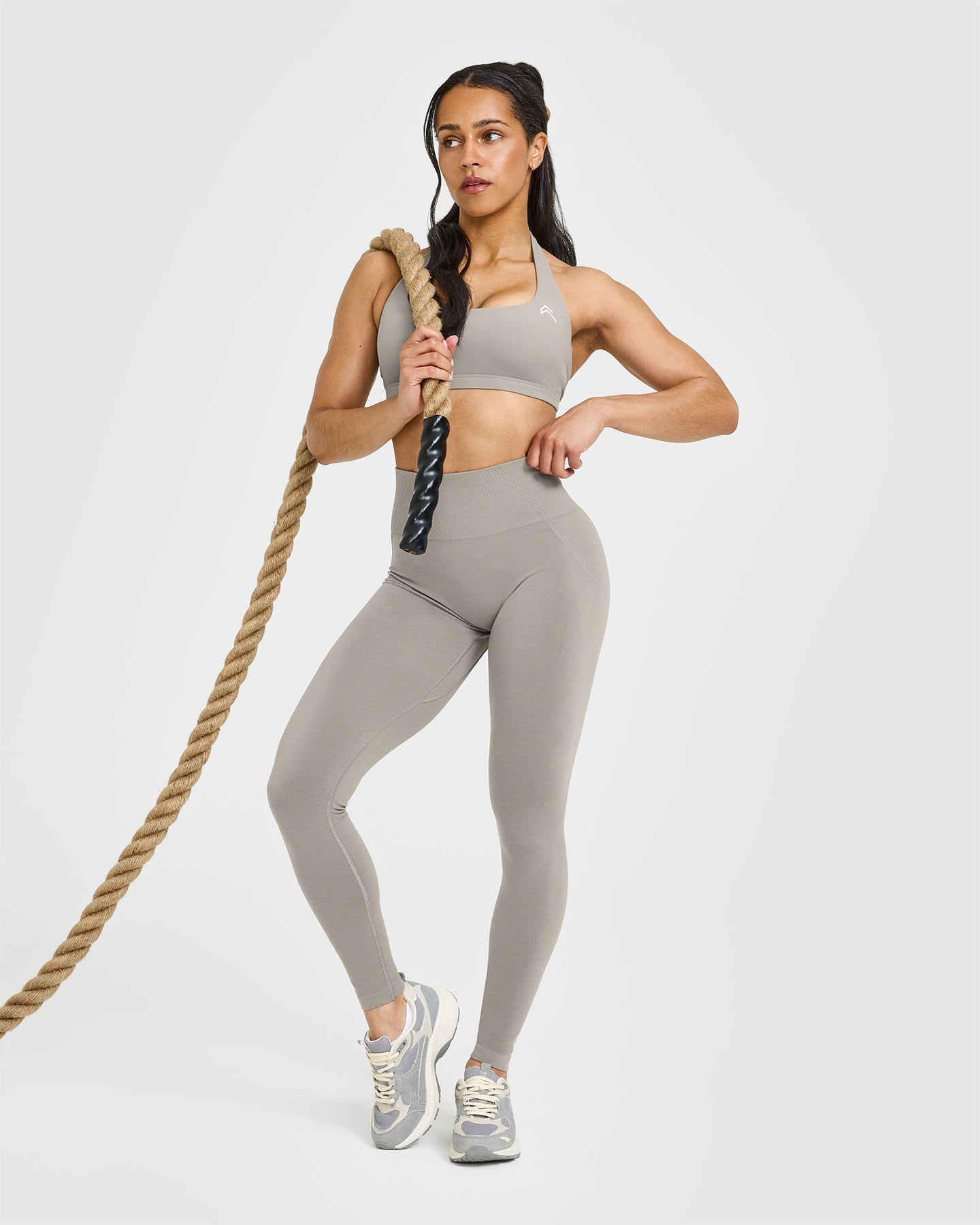 EffortlessLift™ Seamless Leggings with White Logo | Warm Sand