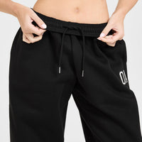 Foundations Oversized Oner Girlfriend Joggers | Black