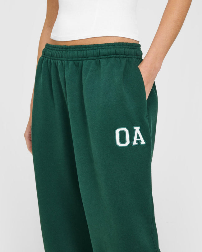 Foundations Oversized Oner Girlfriend Joggers | Racing Green