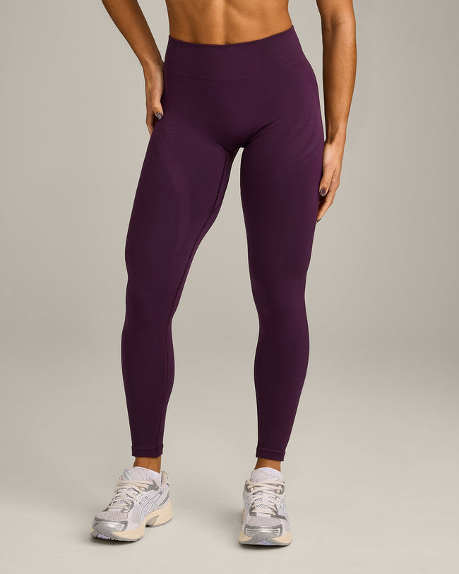 EnhanceLift™ Seamless Leggings with Grey Logo | Blackberry Purple
