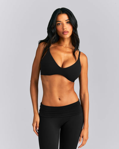 SoftMotion™ Strappy Scoop Bralette | Black