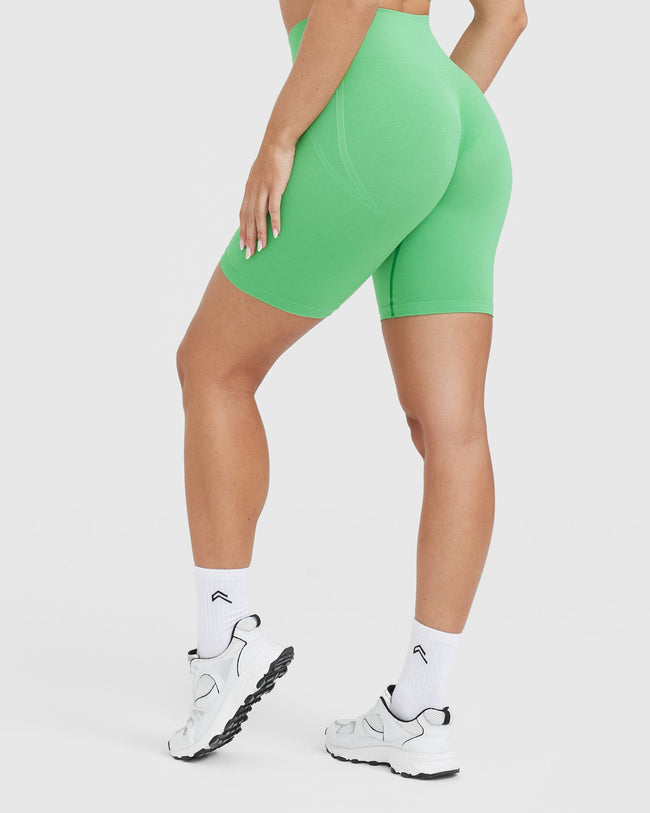 EffortlessLift™ Seamless Cycling Shorts with White Logo | Jade
