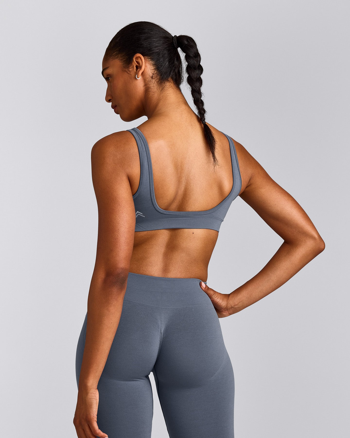 EffortlessLift™ Square Neck Sports Bra with Gray Logo | Light Granite Blue