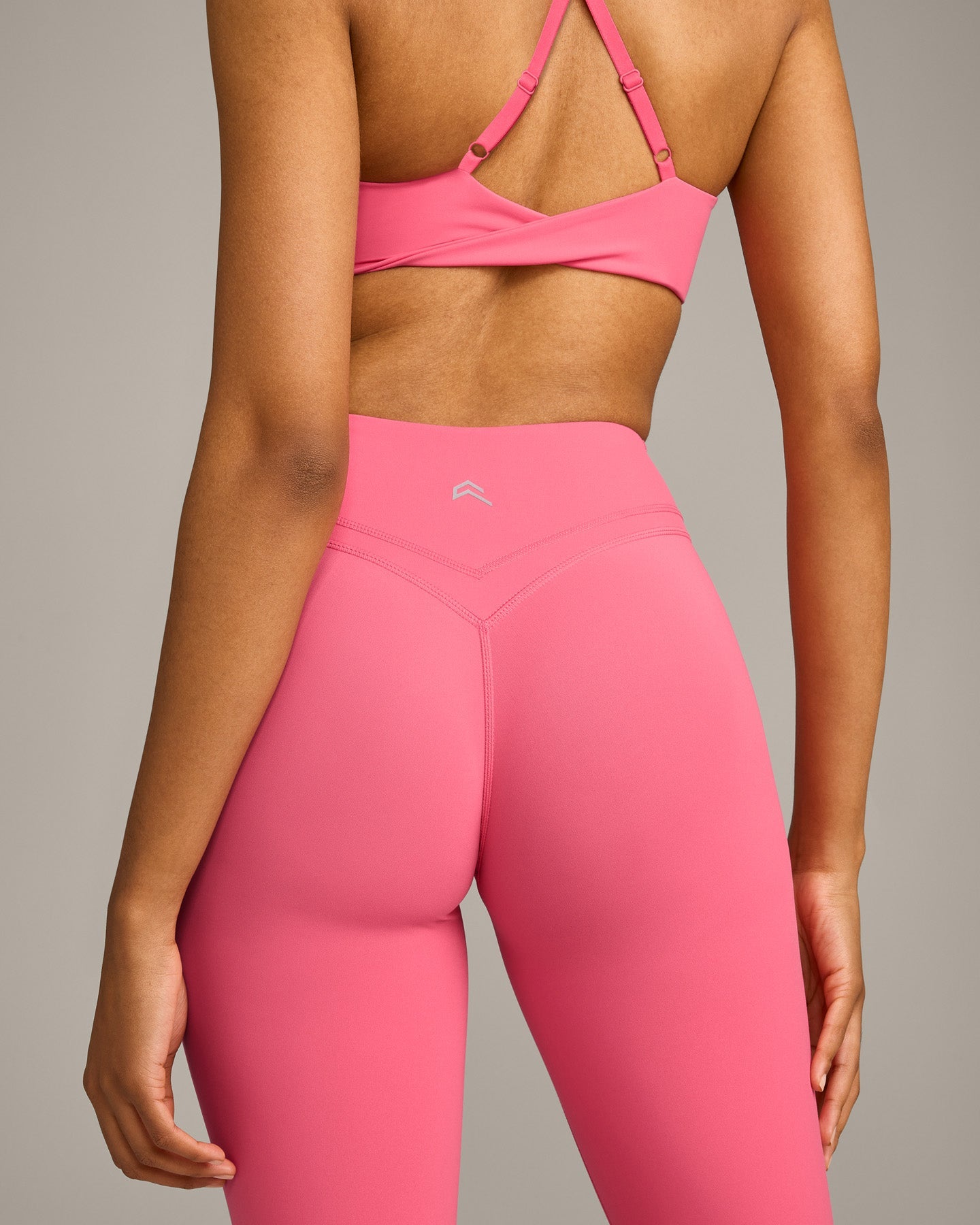 UnifiedMove Wrap Leggings with Reflective Logo | Hot Girl Pink
