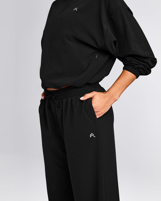 AirMove™ Straight Leg Pants New Branding | Black