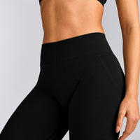 EffortlessLift™ Seamless Mid Rise Leggings with Grey Logo | Black