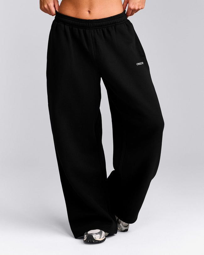 Foundations Cosy Oversized Straight Leg Sweatpants | Black