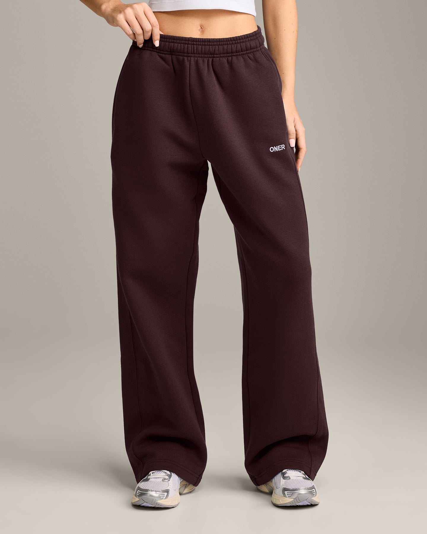 Foundations Cosy Straight Leg Joggers | Plum Brown