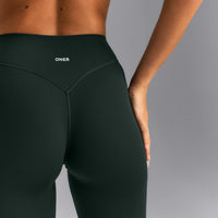 SoftMotion™ High Waisted Leggings | Emerald Noir