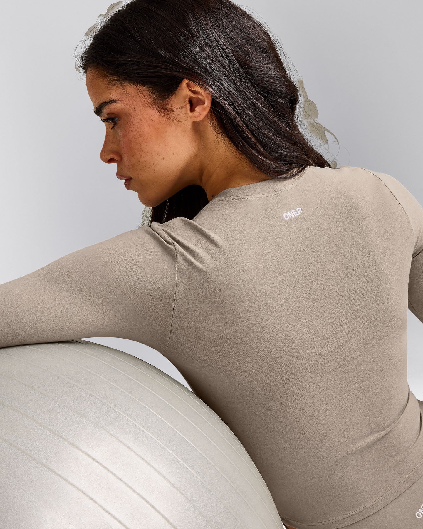 SoftMotion™ Long Sleeve Mid Top with White Logo | Warm Sand
