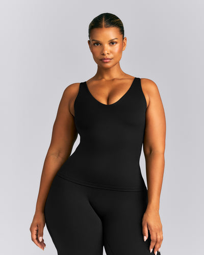 SoftMotion™ Scoop Neck Tank Top | Black