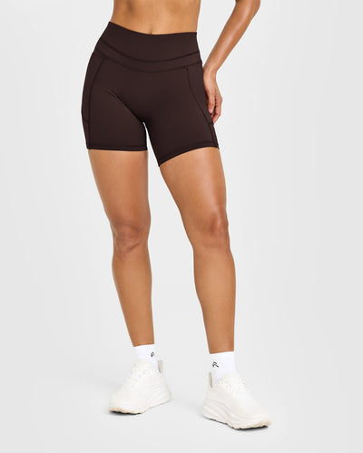 UnifiedMove™ High Waisted Pocket Shorts 6" | 70% Cocoa