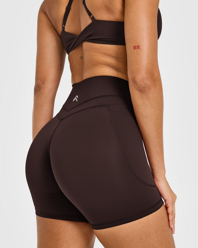 UnifiedMove™ High Waisted Pocket Shorts 6" | 70% Cocoa