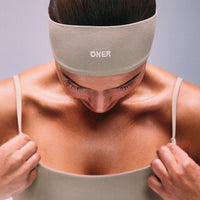 SoftMotion™ Headband with White Logo | Warm Sand
