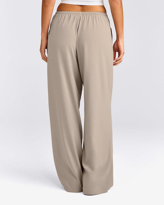 AirMove™ Wide Leg Pants | Warm Sand