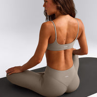 SoftMotion™ High Waisted Leggings with White Logo | Warm Sand