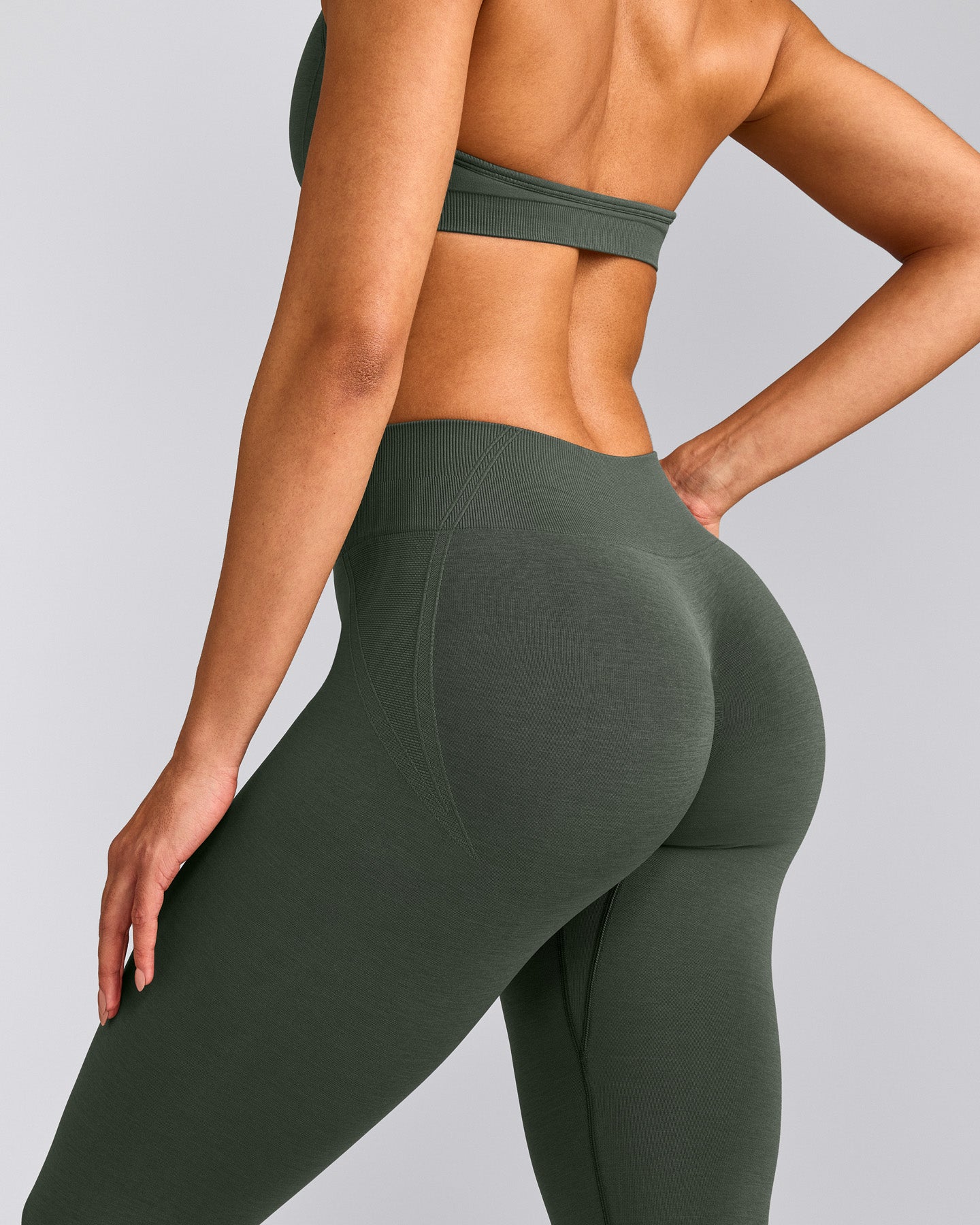 EffortlessLift™ Seamless Mid Rise Leggings with Grey Logo | Dark Khaki
