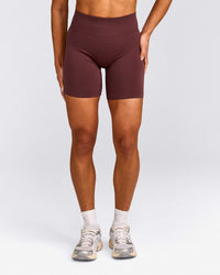 EffortlessLift™ Seamless Mid Rise Shorts with Grey Logo | Velvet Mocha