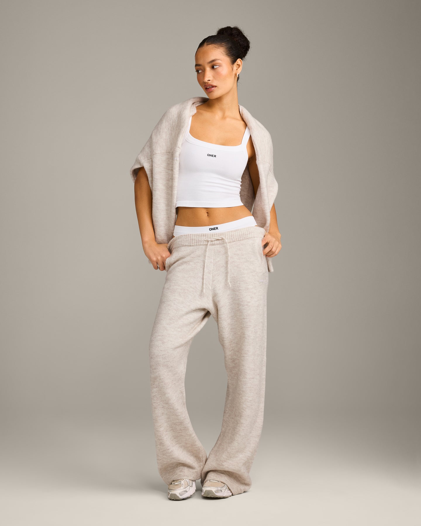 Seamless Scoop Neck Vest | White