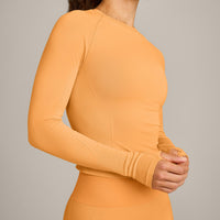 Oner Seamless Fitted Long Sleeve Top | Light Powdered Orange