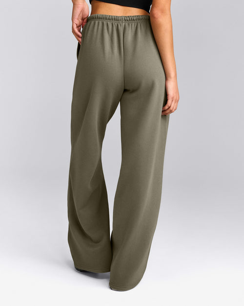 Foundations All Season Straight Leg Sweatpants | Alpine Green