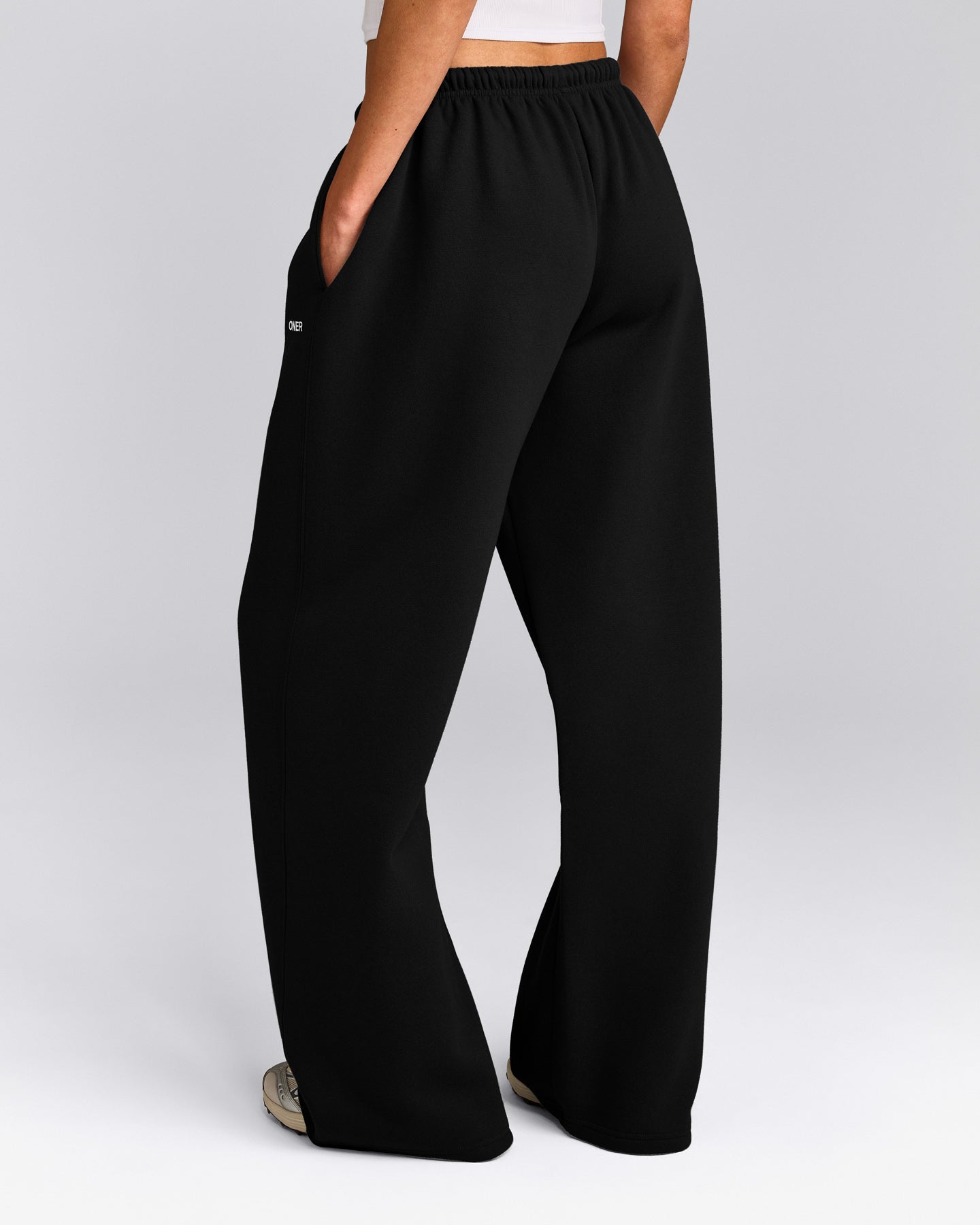 Foundations All Season Straight Leg Joggers | Black
