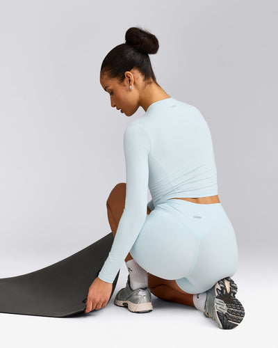 Mellow™ Motion Crew Neck Long Sleeve Mid Top | Cloud Blue