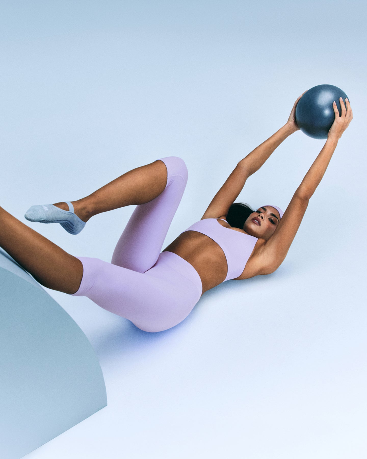 SoftMotion™ High Waisted Capri Leggings with Grey Logo | Lavender Purple